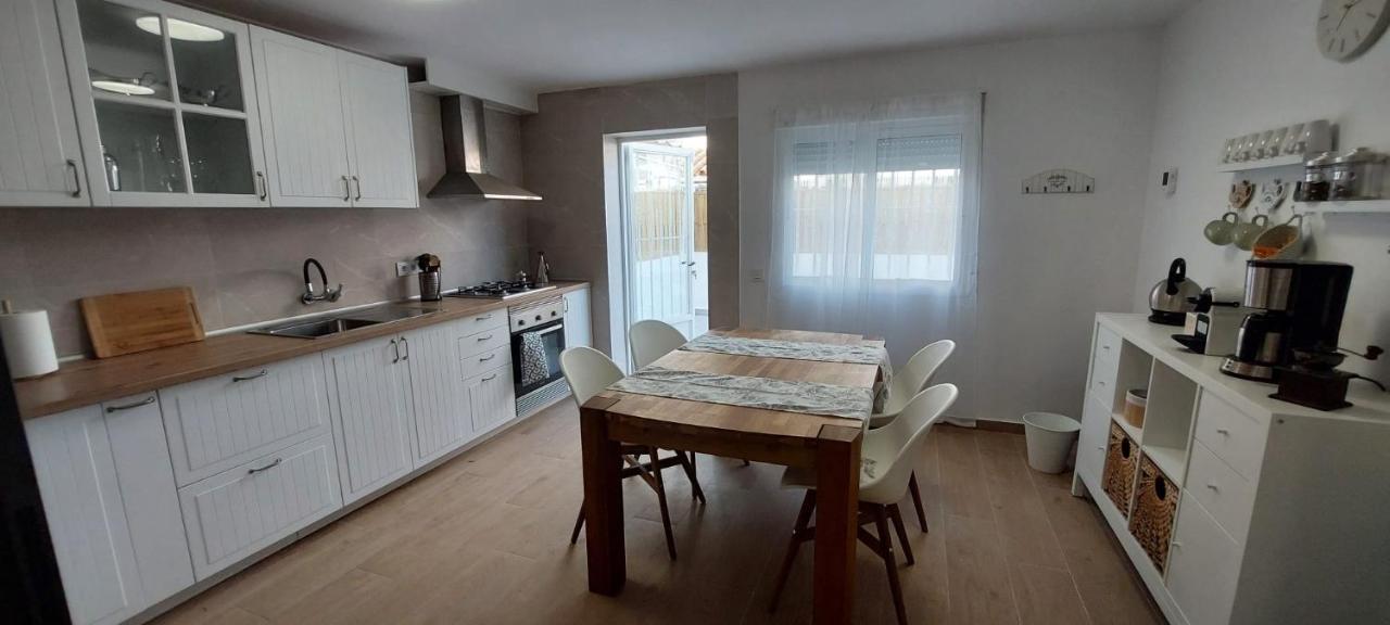 Casa Adosada Gran Avenida Con Billar Benicàssim Eksteriør billede