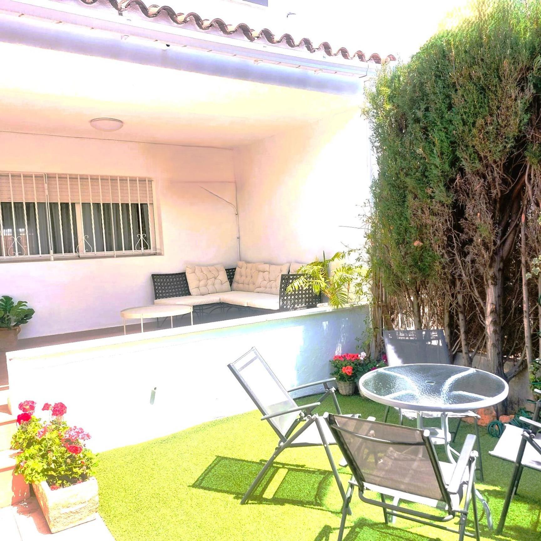 Casa Adosada Gran Avenida Con Billar Benicàssim Eksteriør billede